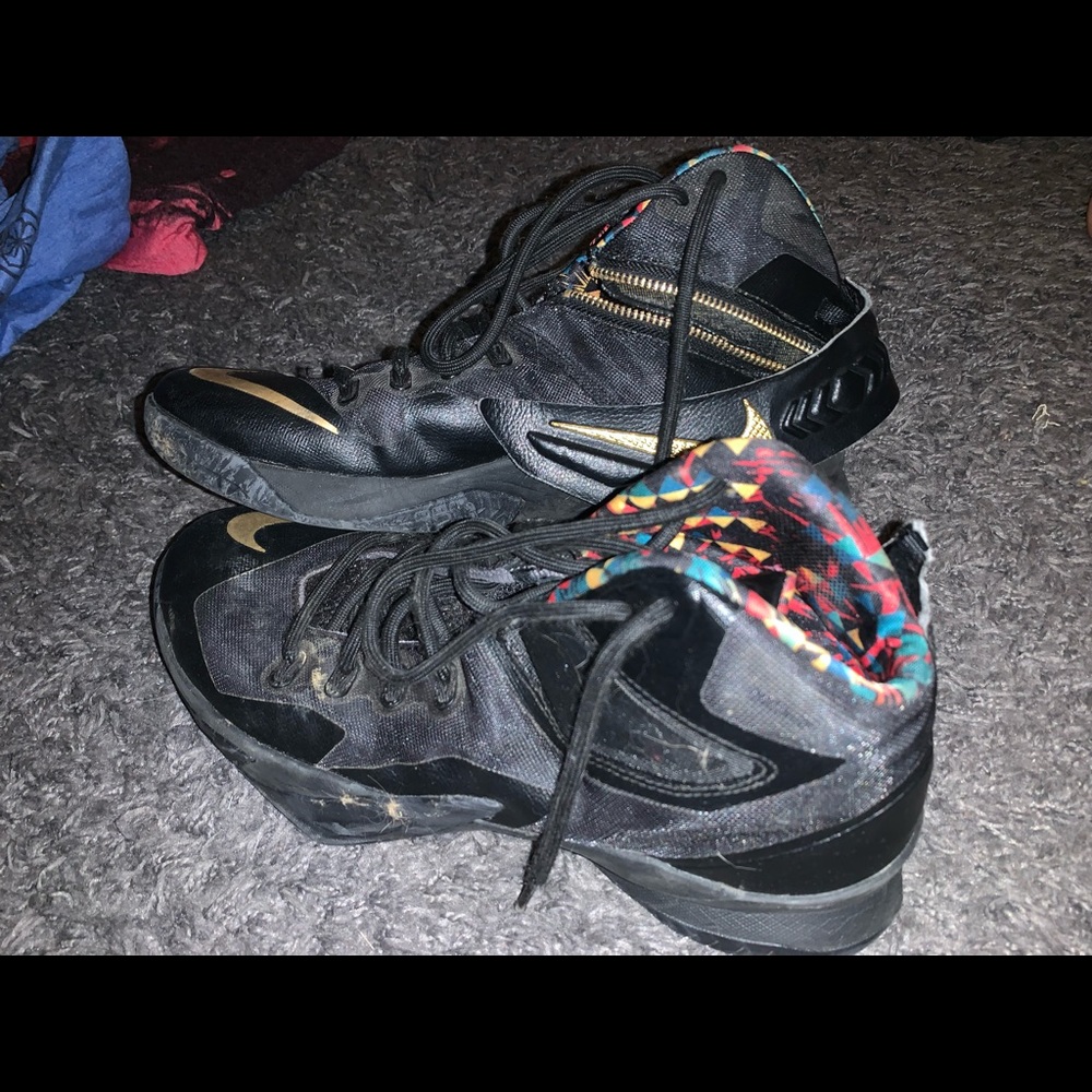 nike basketball shoes